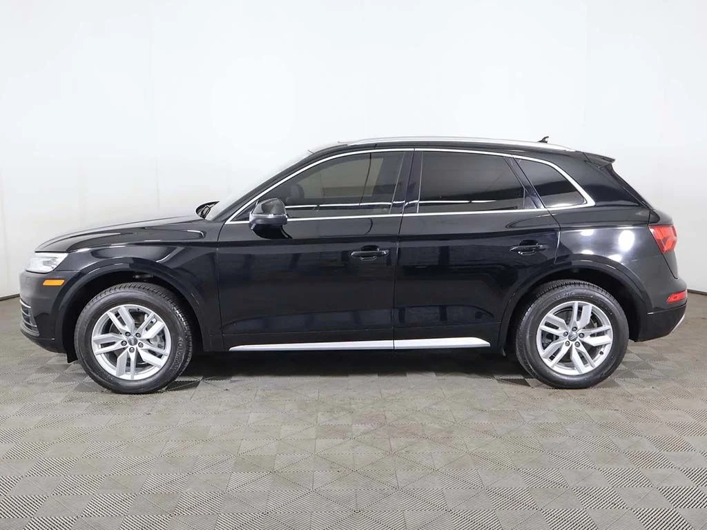 Used 2020 Brilliant Black Audi 45 Premium image 16