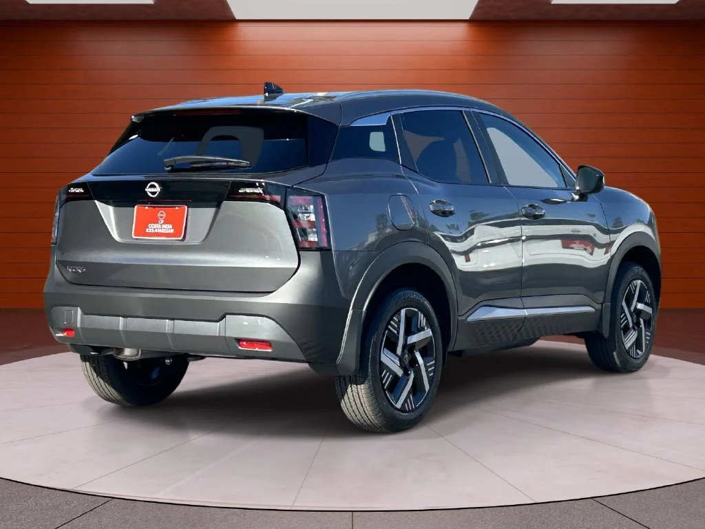 New 2027 Gun Metallic Nissan SV image 4