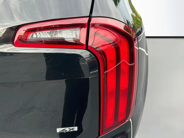 Used 2023 Black Kia S image 10