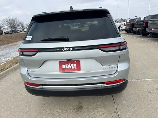 New 2026 Silver Zynith Exterior Paint Jeep Limited image 5