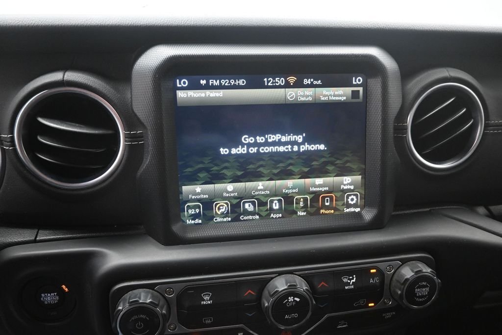 Used 2022 Green Jeep Overland image 4