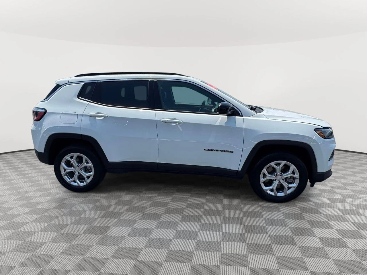 Used 2024 Bright White Clearcoat Jeep Latitude 4x4 image 8