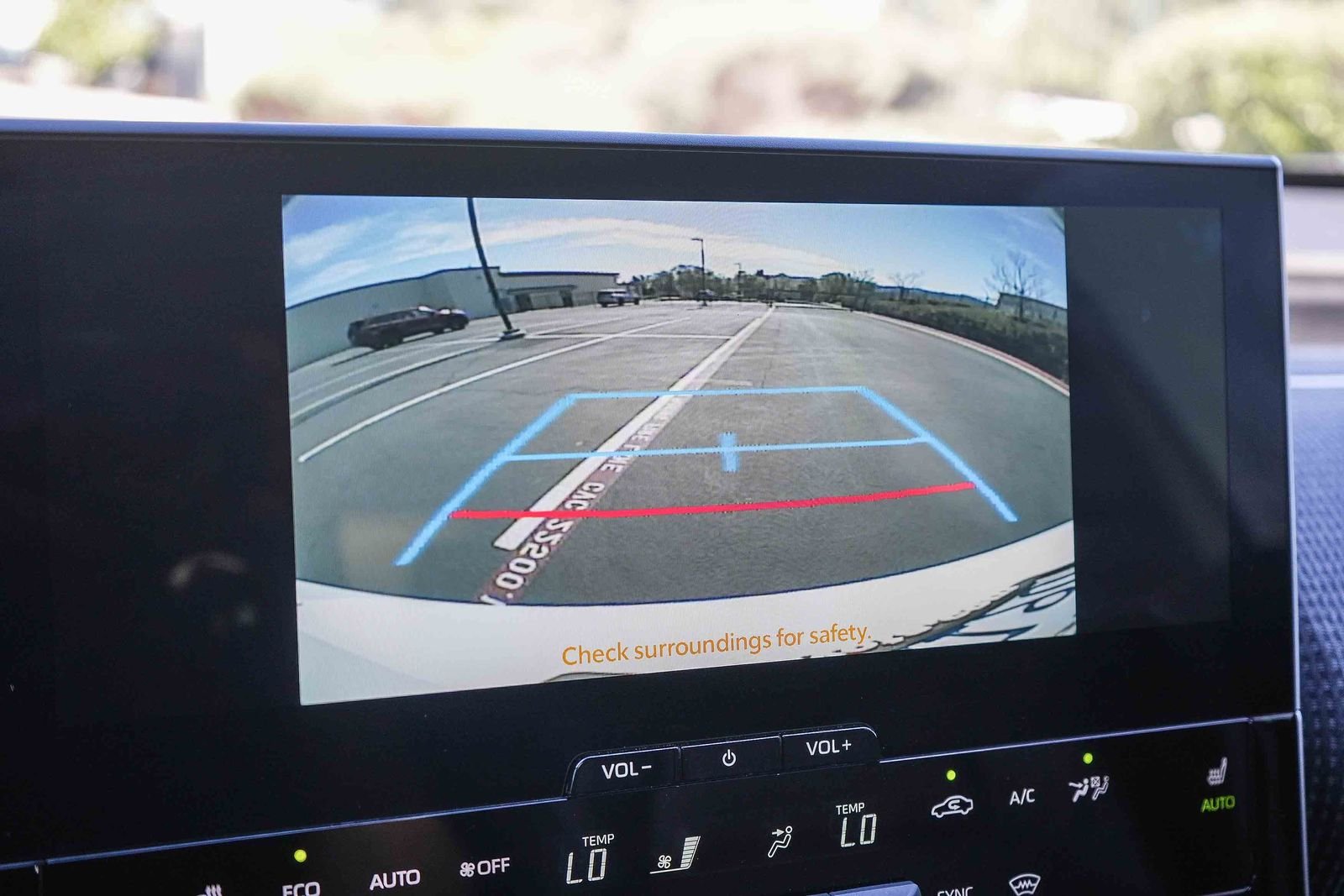 Certified Used 2025 Pearl Toyota XLE image 28
