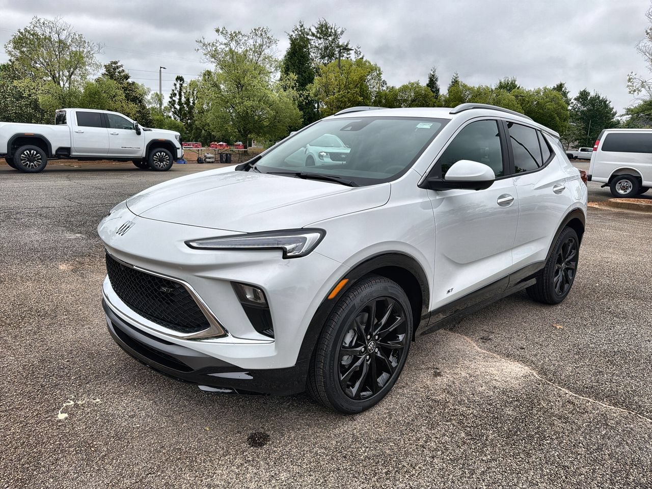 2026 Buick Encore GX Sport Touring - Photo 4