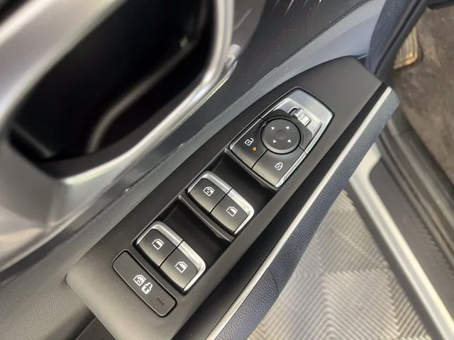 2026 Kia Sorento LX - Photo 16