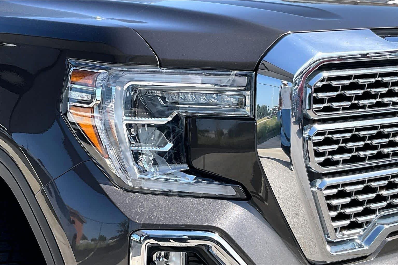 Certified Used 2019 Smokey Quartz Metallic GMC Denali image 25