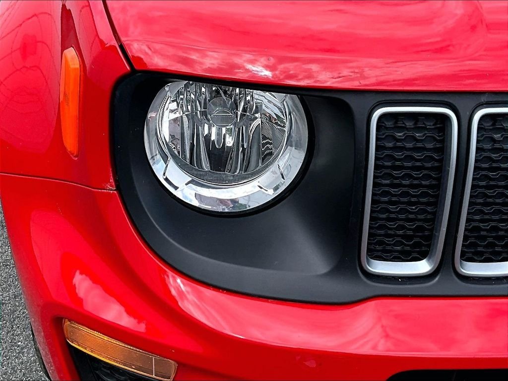 Used 2023 Colorado Red Clearcoat Jeep Latitude image 29