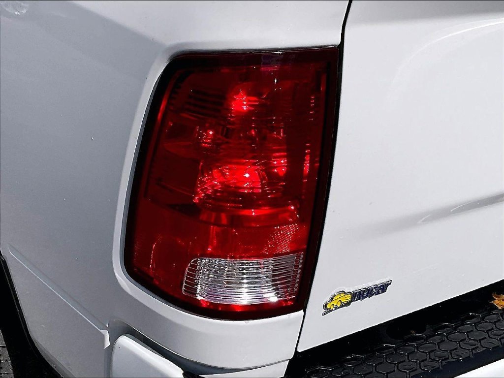 Used 2018 White Ram Express image 31