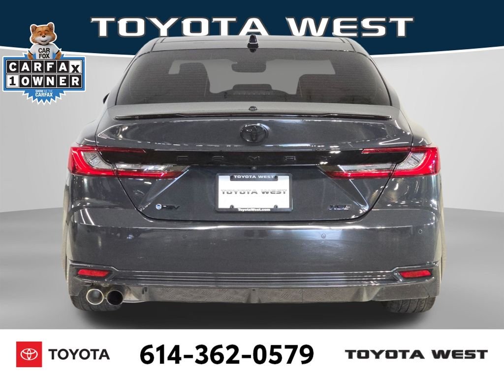 Used 2025  Toyota  image 7