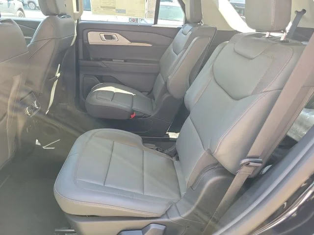 New 2026 Agate Black Metallic Ford Active image 15