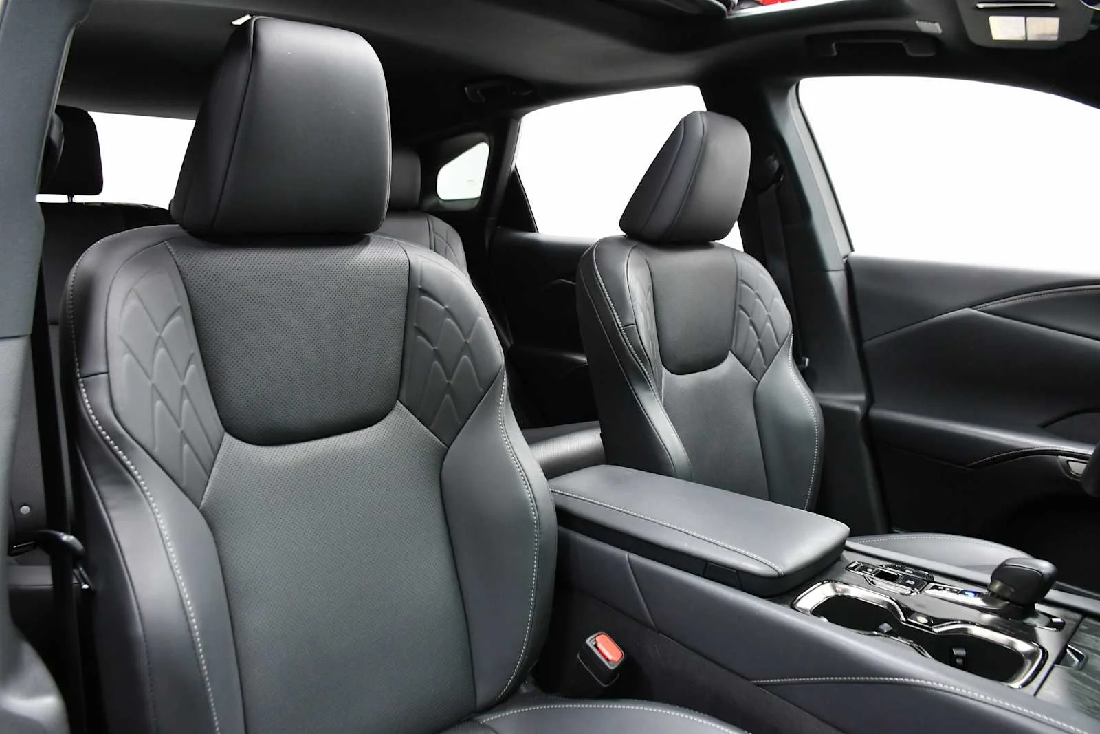 Certified Used 2025 MATADOR RED MICA Lexus Premium image 24
