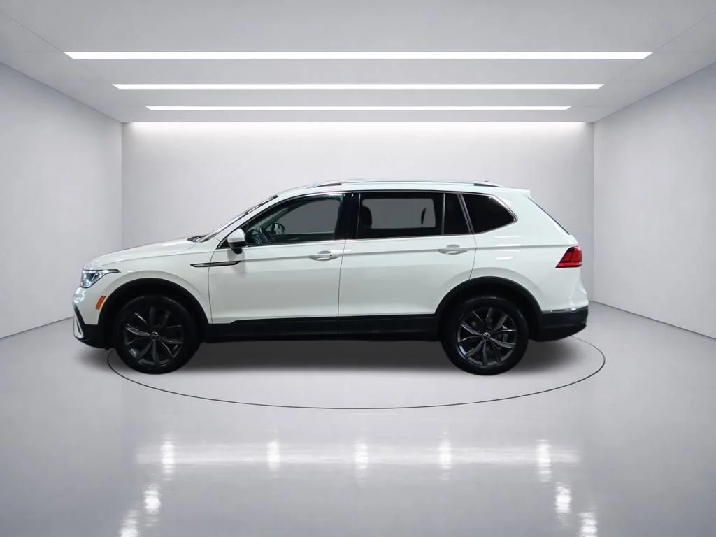 Used 2022 Pure White Volkswagen 2.0T SE image 4