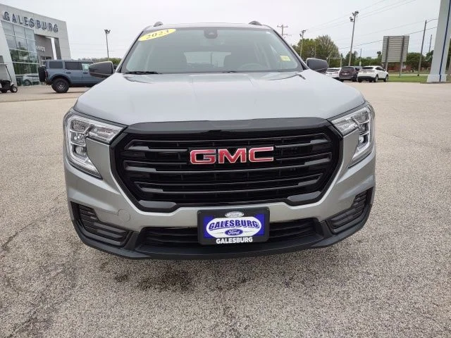 Used 2023 Sterling GMC SLE image 8