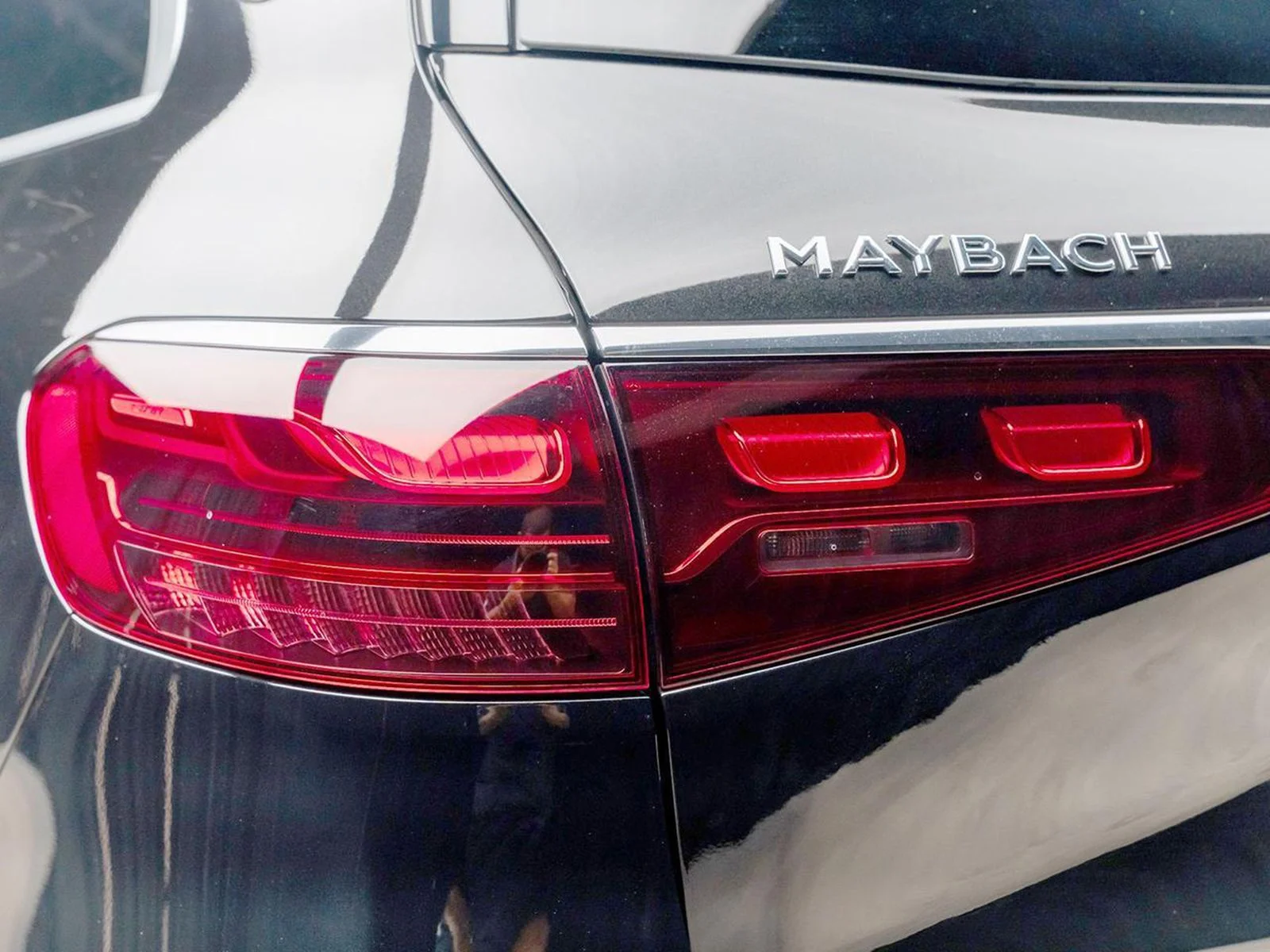 Used 2026 Black Mercedes-Benz Maybach GLS 600 image 25