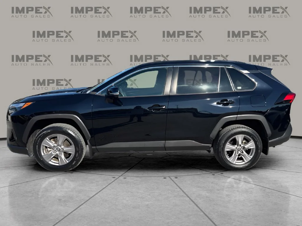 Used 2022 Black Toyota XLE image 2
