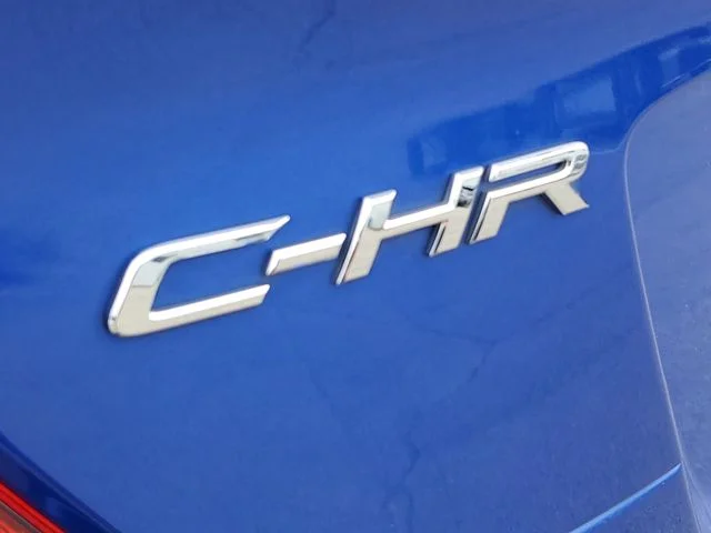 Used 2018 Blue Toyota XLE image 9