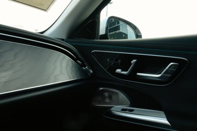 New 2026 Polar White Mercedes-Benz E 350 image 31