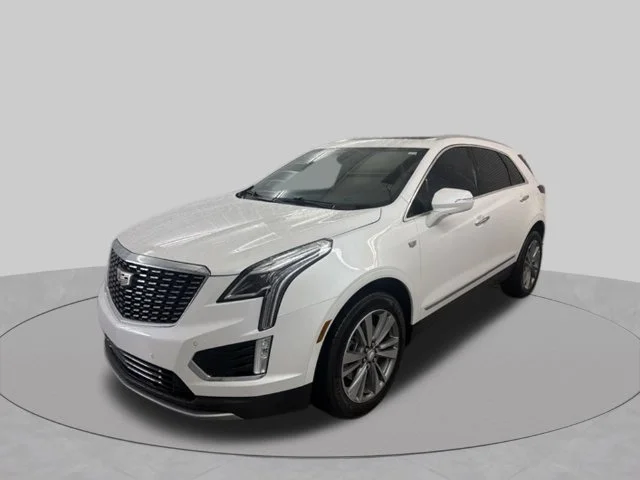 Used 2025 Crystal White Tricoat Cadillac Premium Luxury image 1