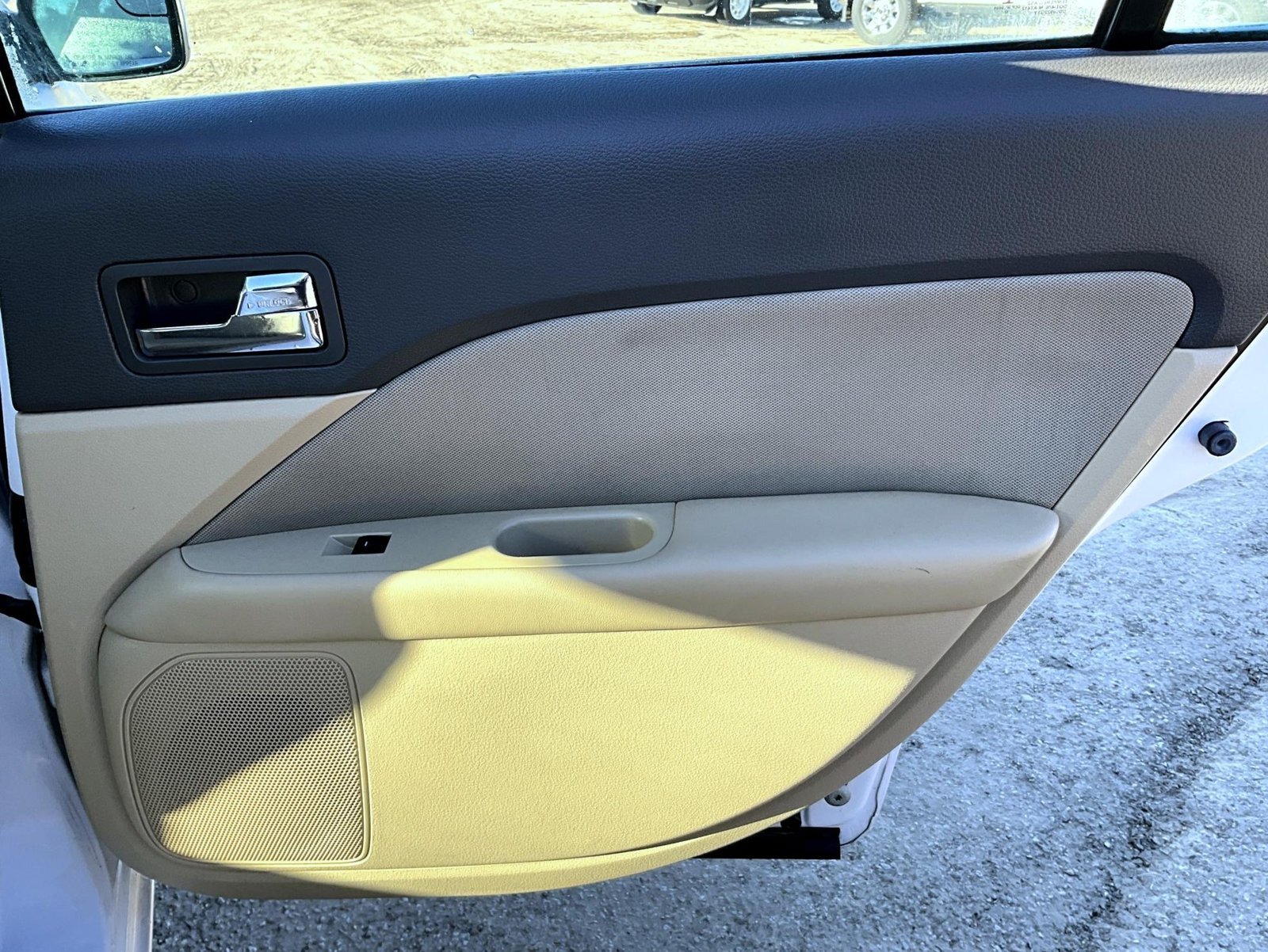 Used 2012 White Ford SE image 20