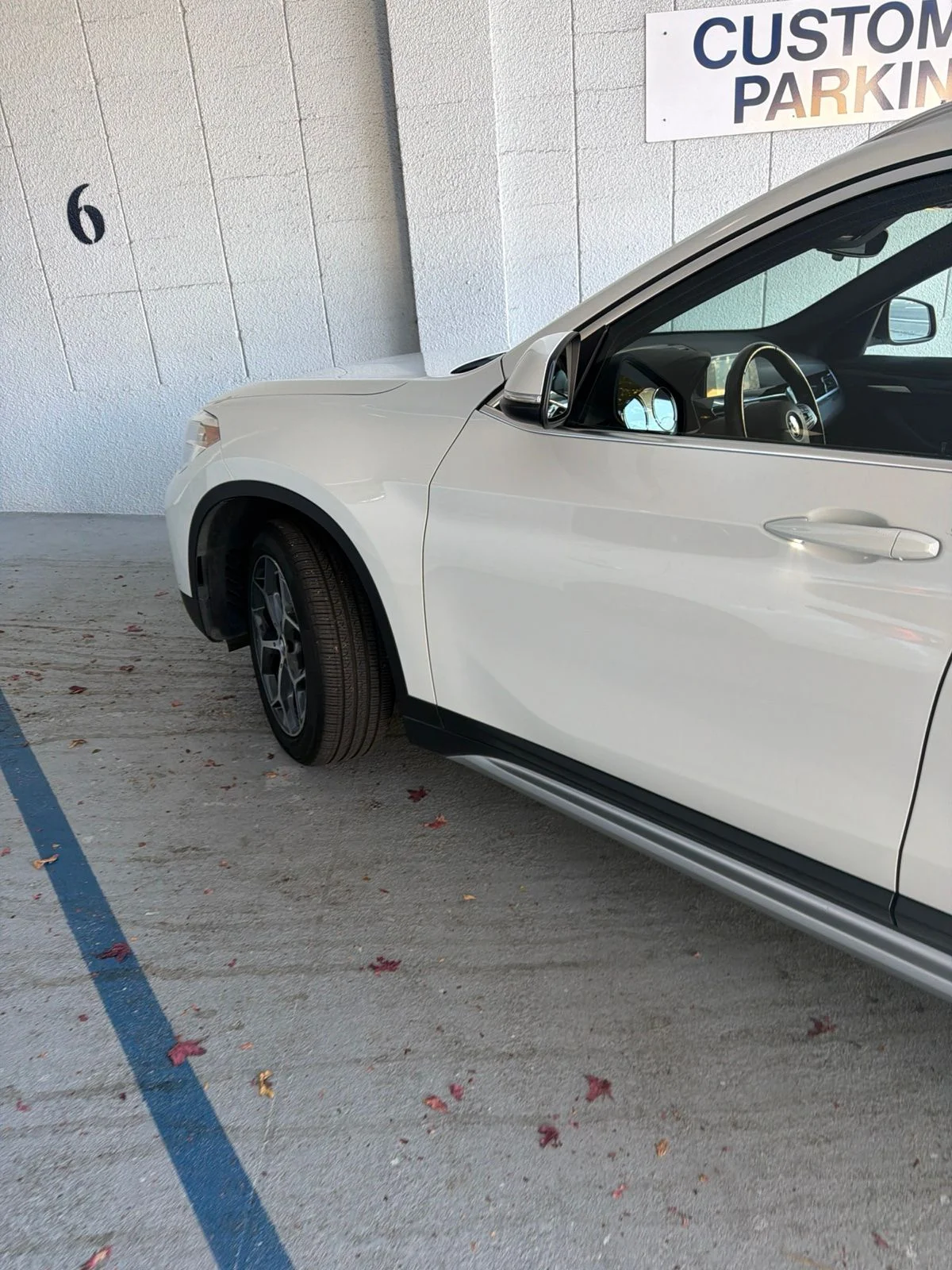 Used 2019 White BMW xDrive28i image 11