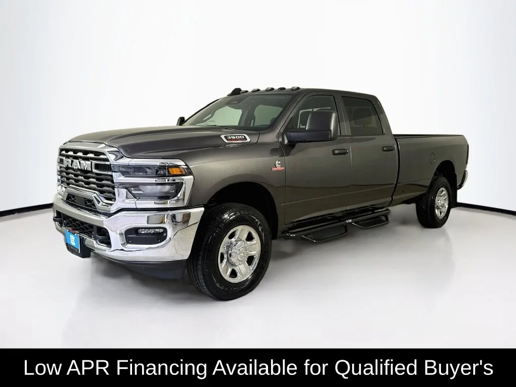 Used 2025 Granite Crystal Metallic Clearcoat Ram Tradesman image 3