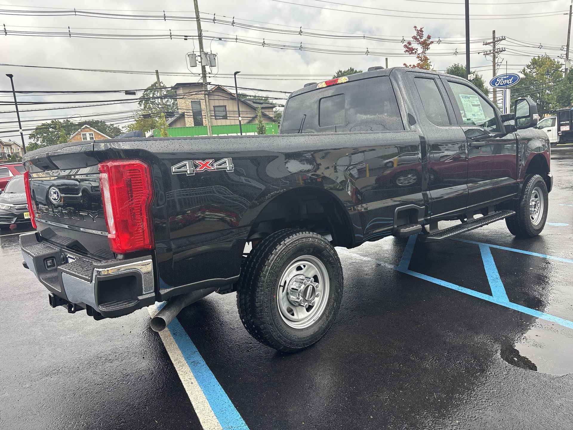 New 2027 Agate Black Metallic Ford F-350® XL image 26