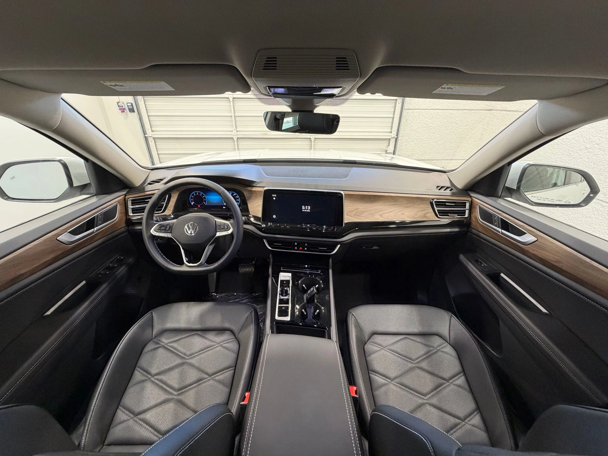 New 2026 White Volkswagen 2.0T SE w/Technology image 34