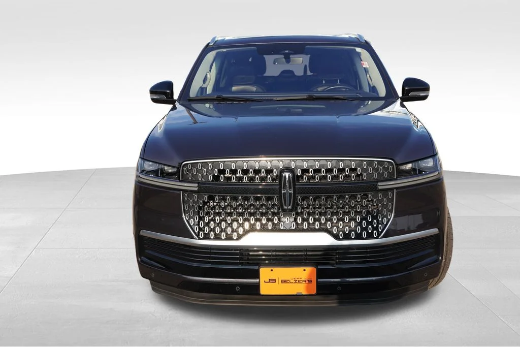 Used 2025 Starlight Gray Premium Colorant Lincoln Reserve image 12