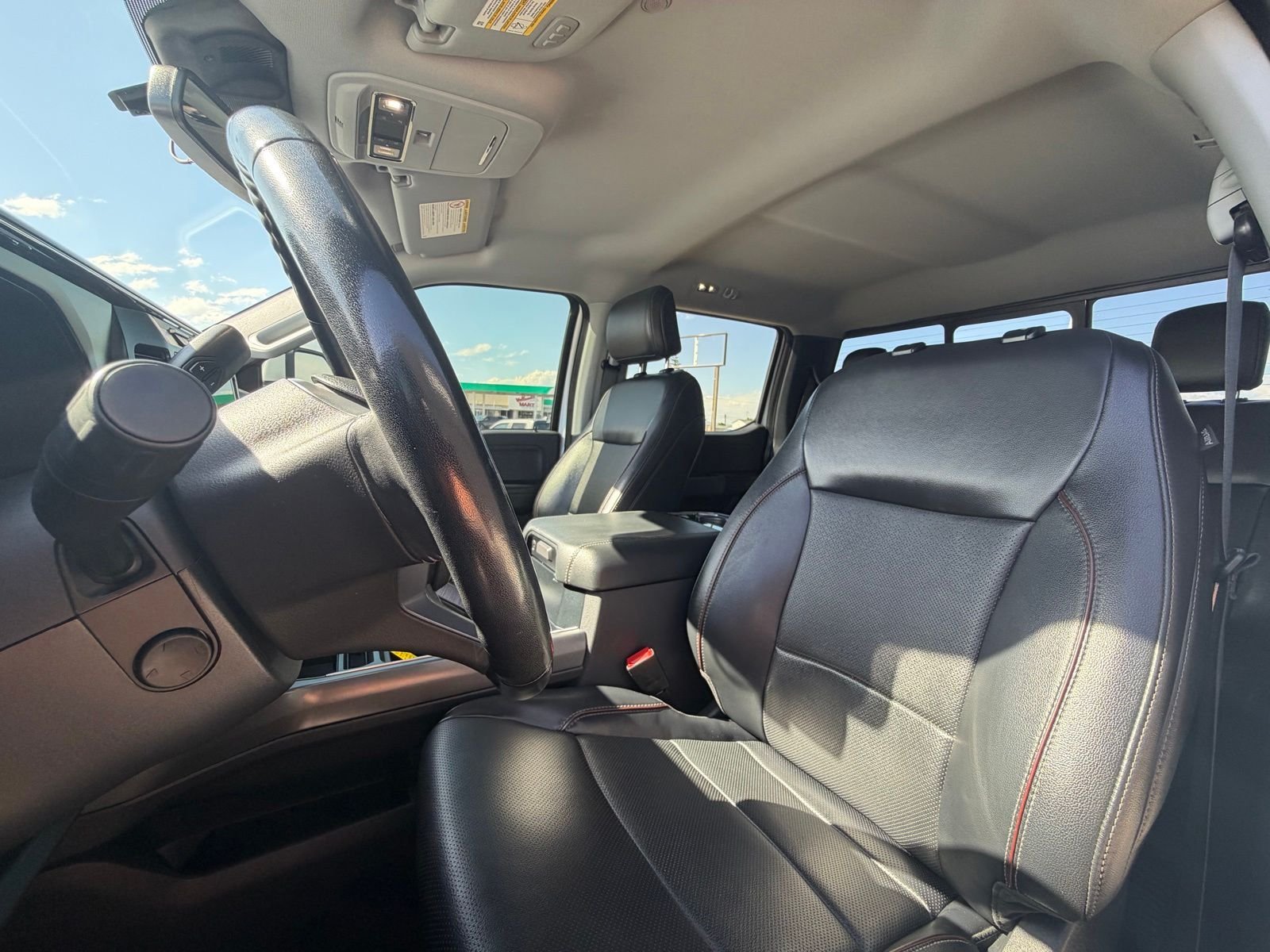2023 Ford F-350 Super Duty Lariat - Photo 14
