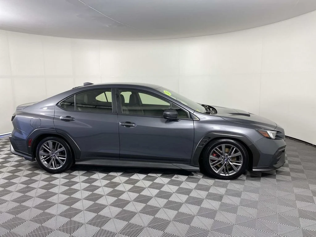 Used 2023 Gray Metallic Subaru Base image 11