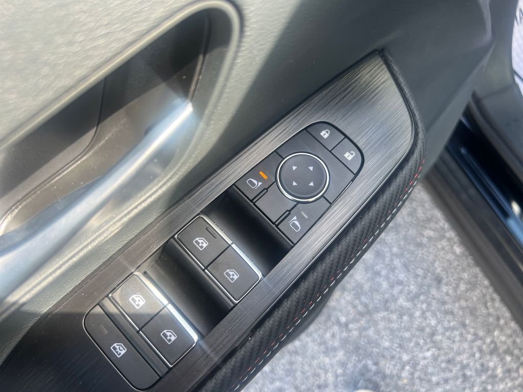 Certified Used 2025 Super Black Nissan SR image 13