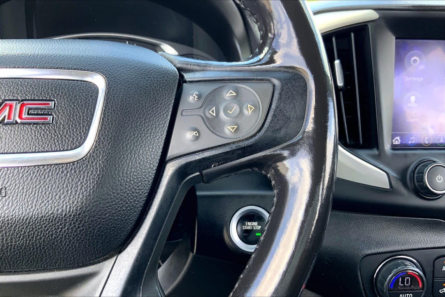 Used 2018 Graphite Gray Metallic GMC SLE image 24