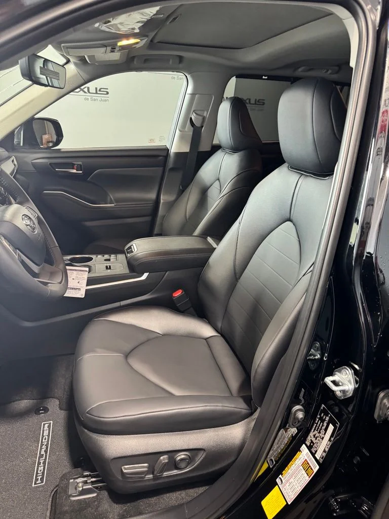 New 2026 Black Toyota XLE image 38