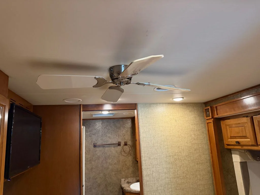Used 2014  Tiffin  image 66