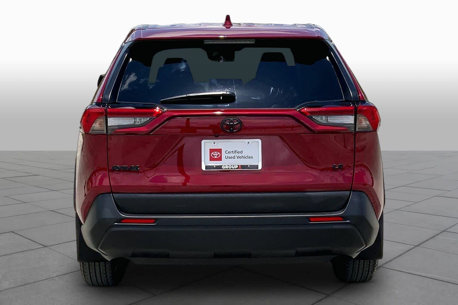 Used 2025 Ruby Flare Pearl Toyota LE image 5