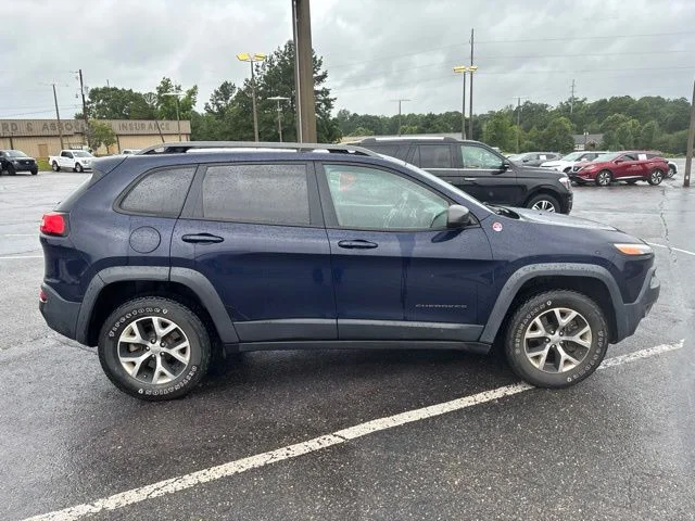 Used 2016 Blue Jeep Trailhawk image 2