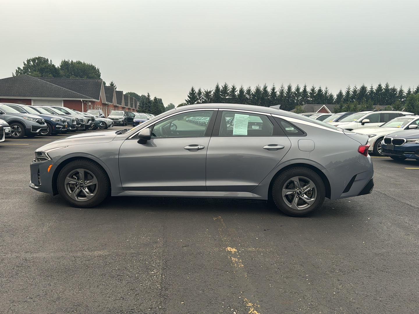 Used 2023 Everlasting Silver Kia LXS image 7