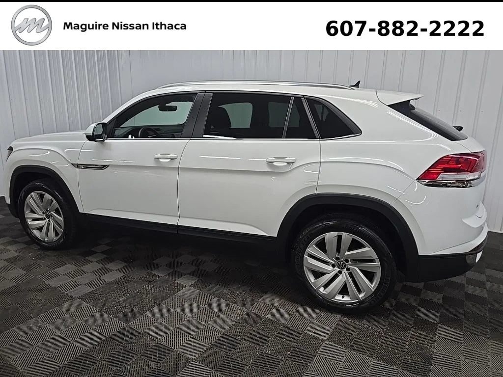 Used 2023 White Volkswagen 2.0T SE w/Technology image 5