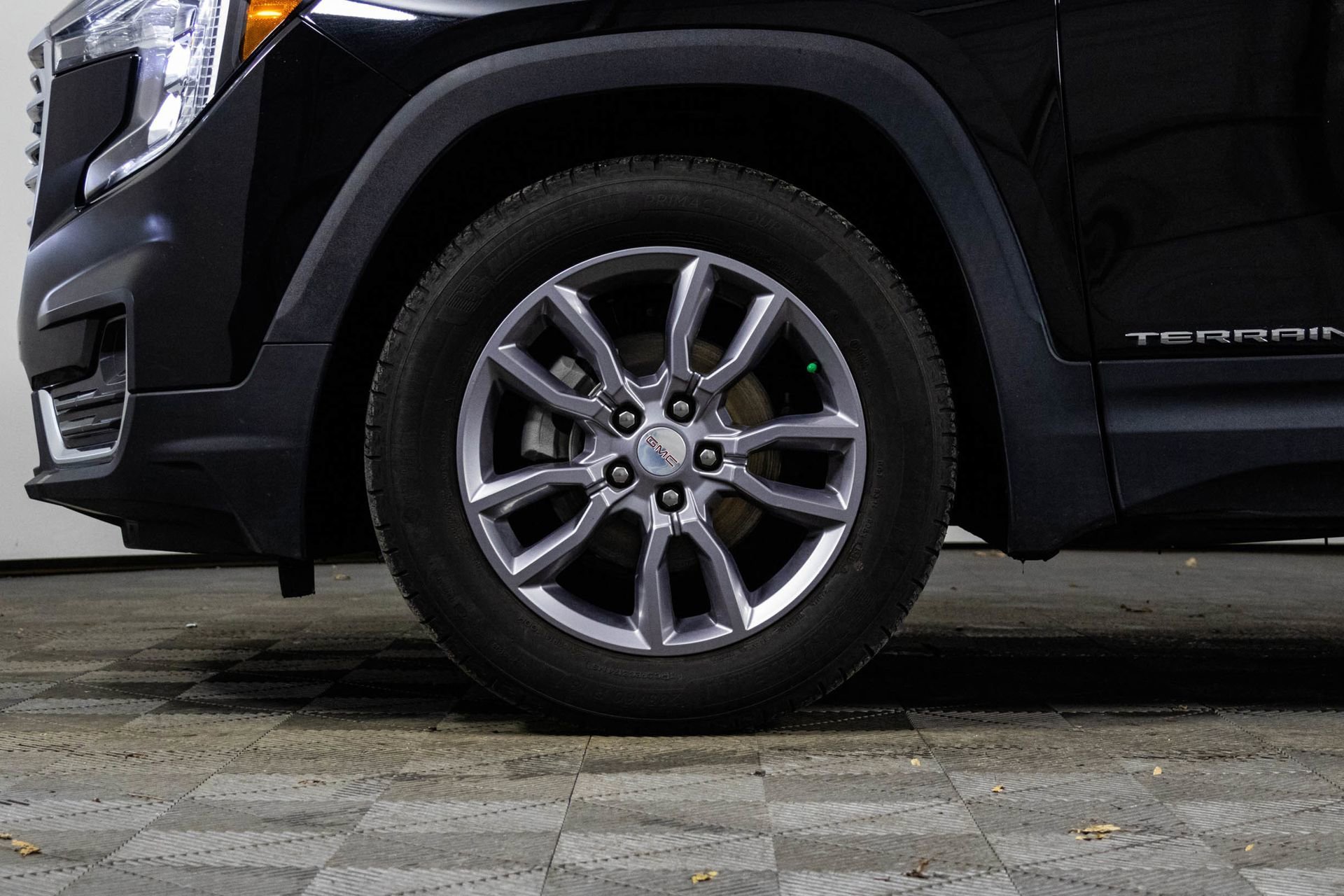 2022 GMC TERRAIN - Image 44