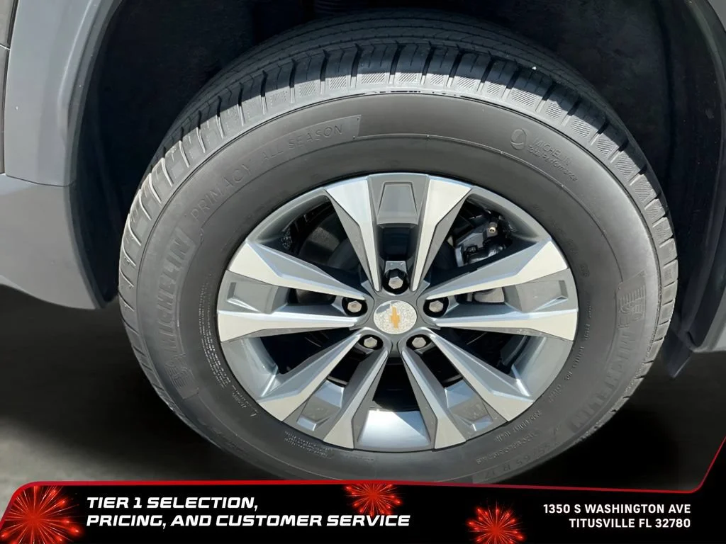 Used 2025 Mosaic Black Metallic Chevrolet LT image 37