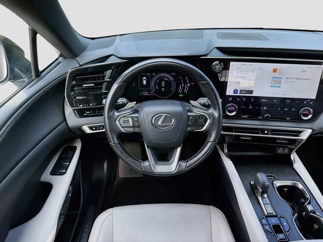 Used 2024 Mica Lexus RX 350h Premium image 18