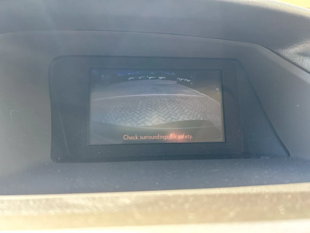 Used 2013 White Lexus 350 image 17