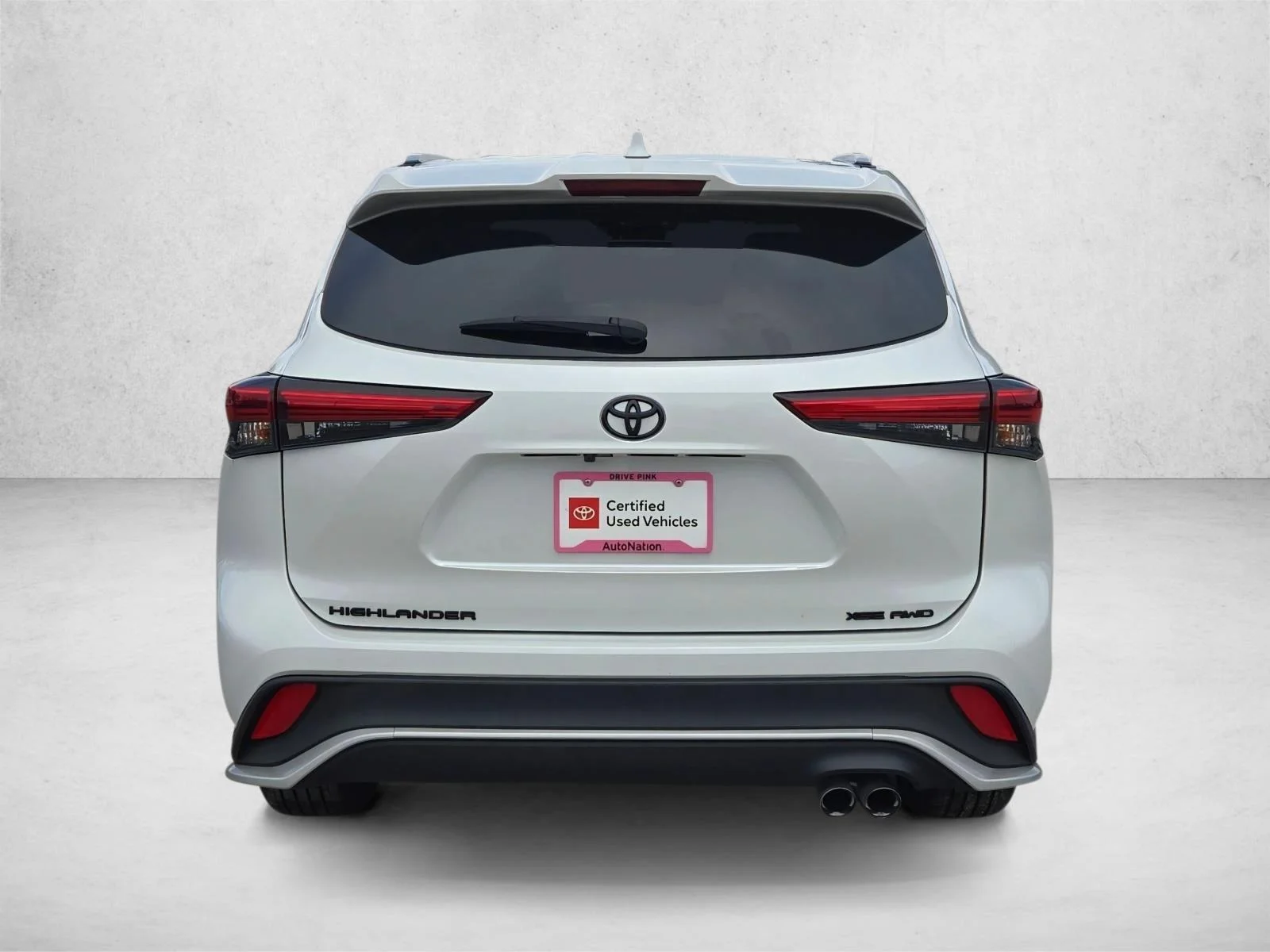 Used 2023 Wind Chill Pearl Toyota XSE image 7