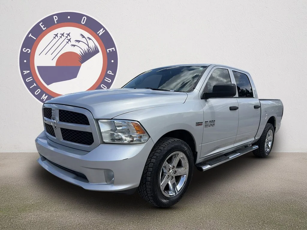 Used 2013 Silver Ram Express image 2