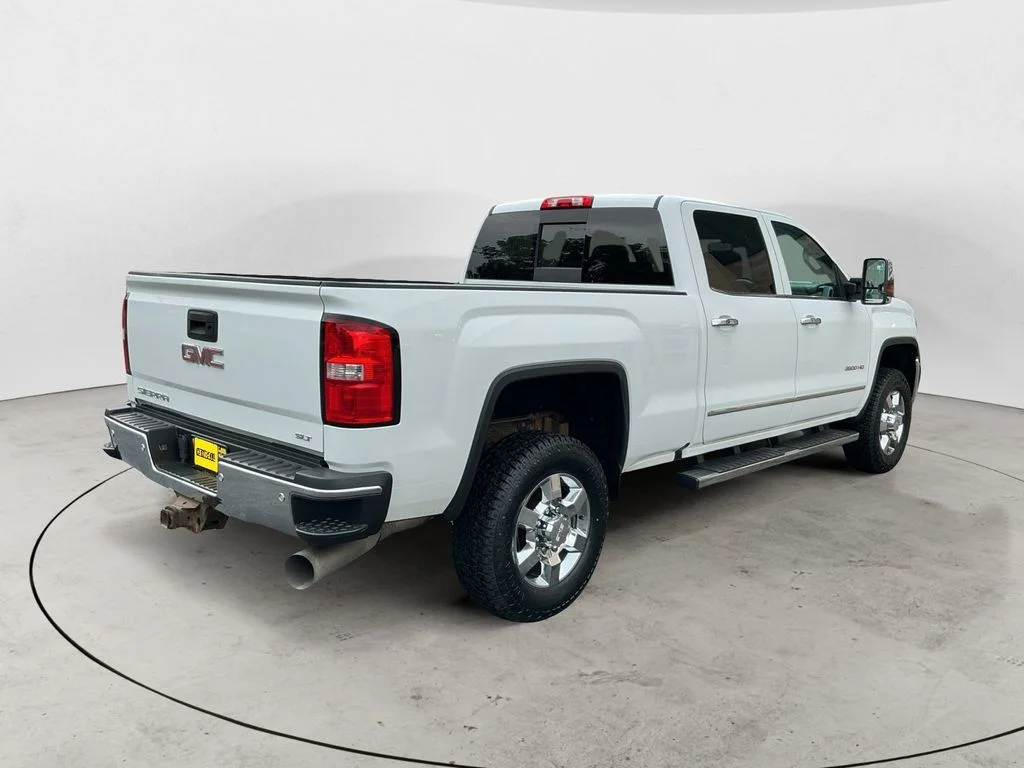 Used 2018 White GMC SLT image 5