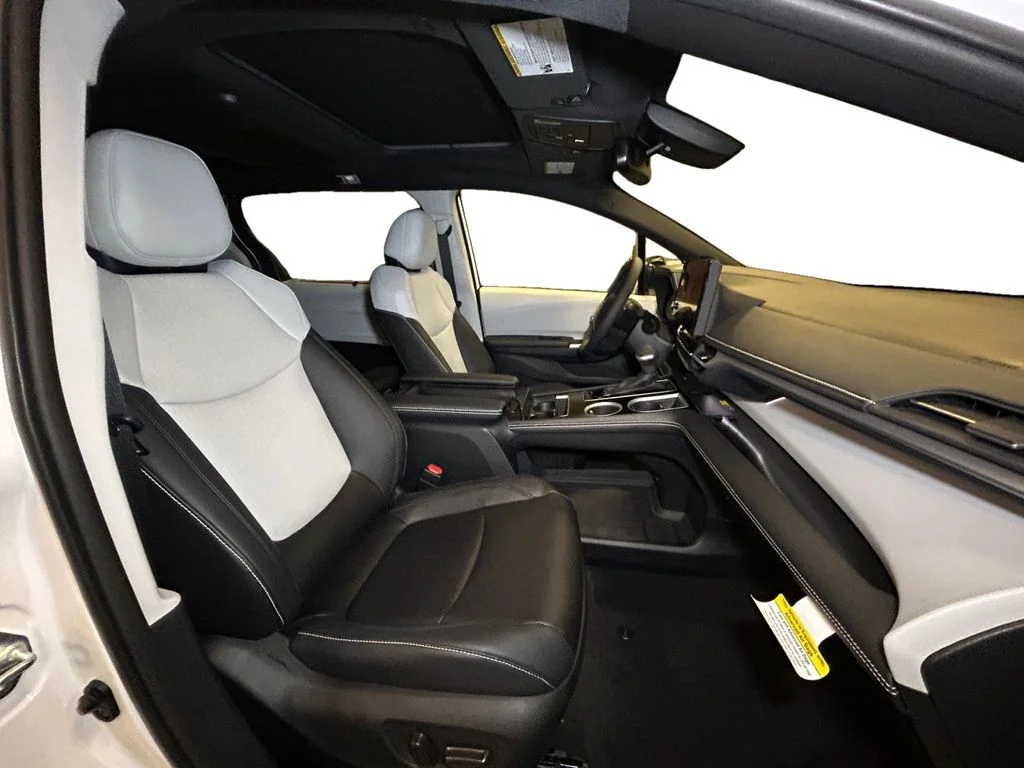 New 2026 Ice Cap Toyota XSE image 15