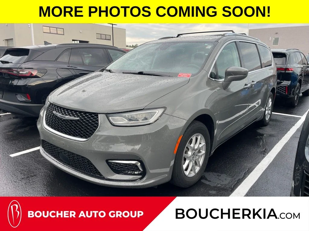 Used 2021 Ceramic Gray Clearcoat Chrysler Touring L image 1