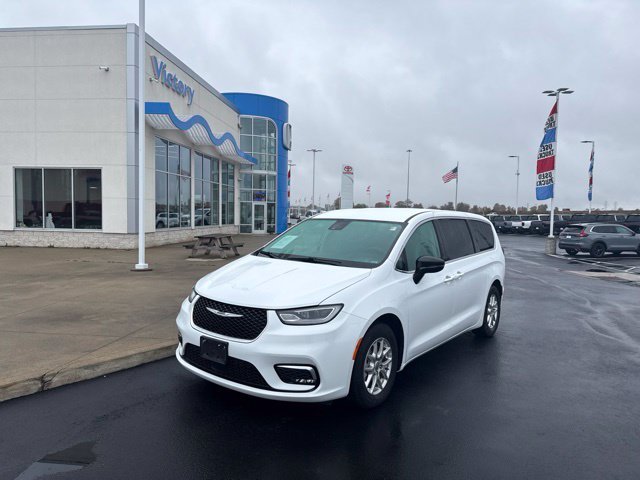 2024 Chrysler Pacifica