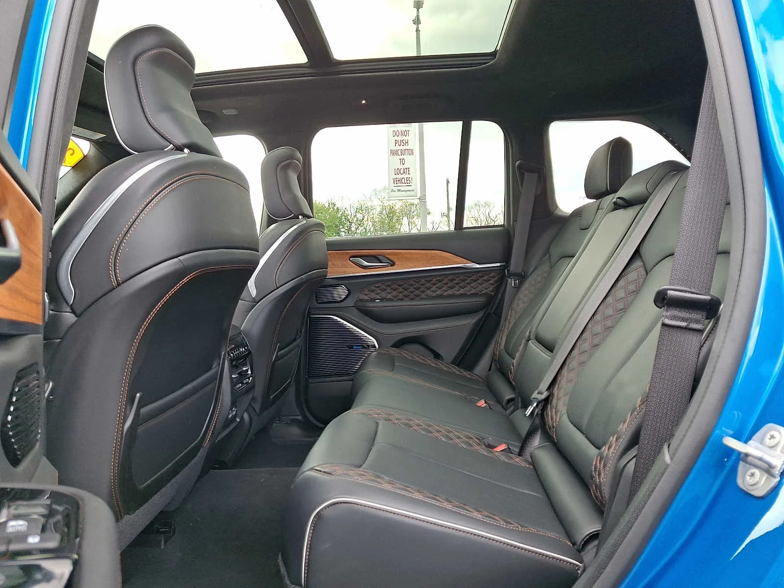Used 2023 Hydro Blue Pearlcoat Jeep Summit Reserve image 10