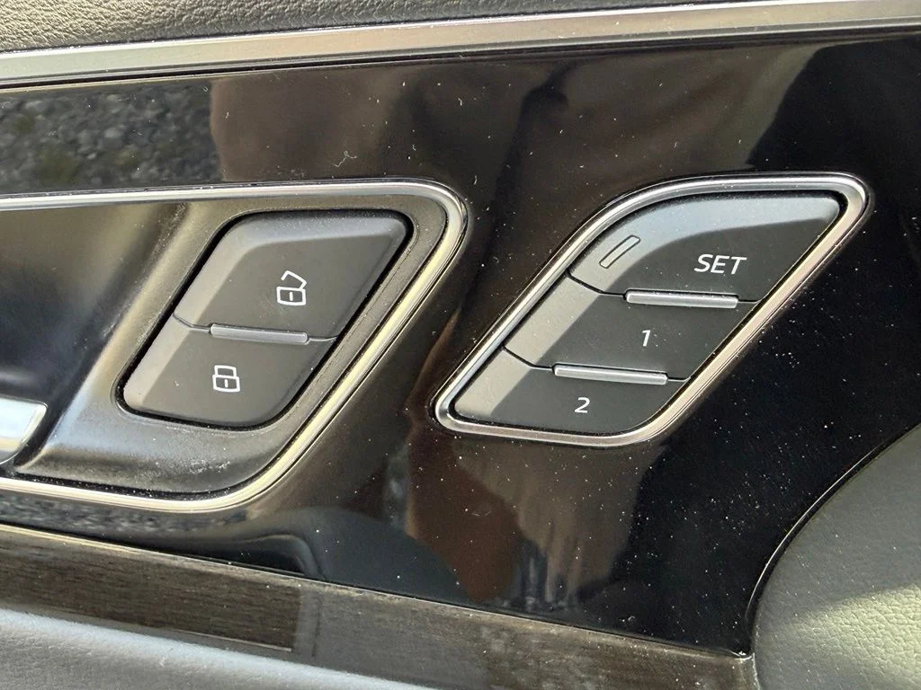 Used 2017  Audi 3.0 TDI Premium Plus image 23